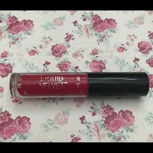 Liquid Velvet Lipstick